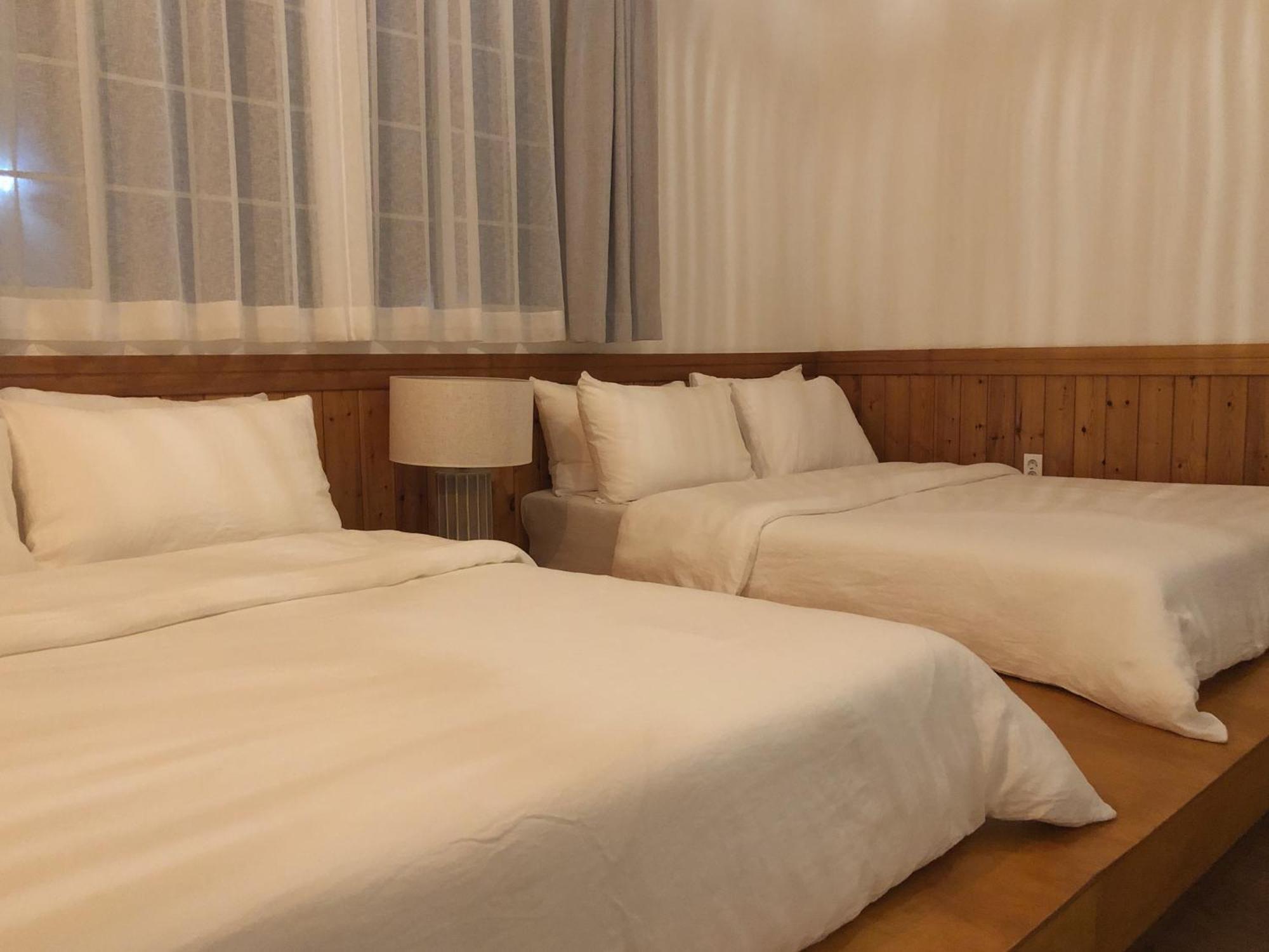 At Corner Resort & Garden جيجو المظهر الخارجي الصورة